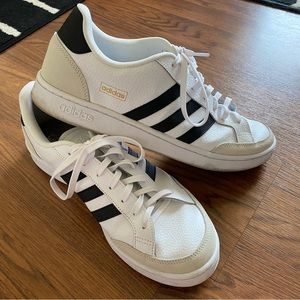 Adidas men’s size 13 shoes